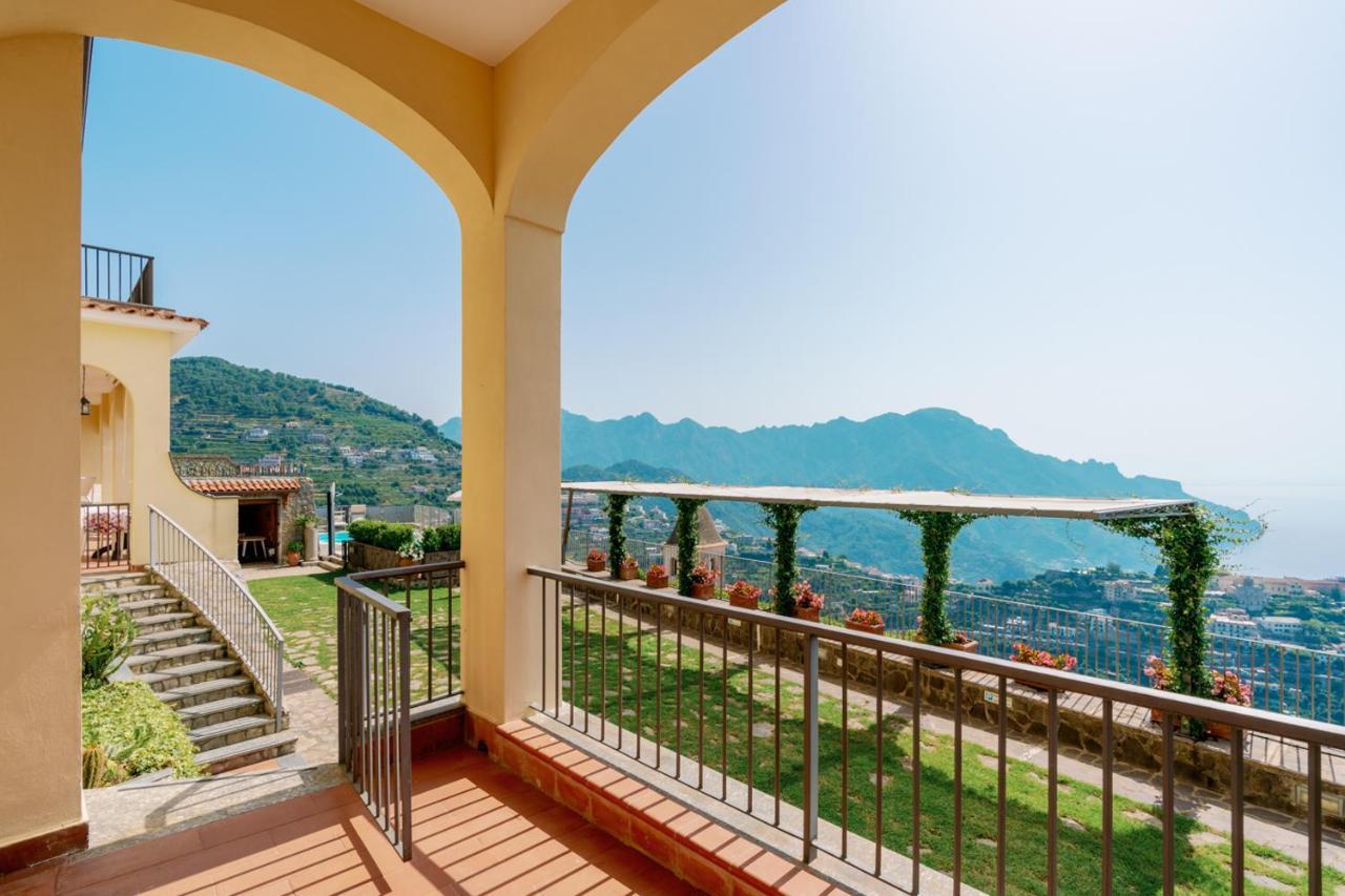 Appartamento Anna In Villa Laura Скала Екстер'єр фото