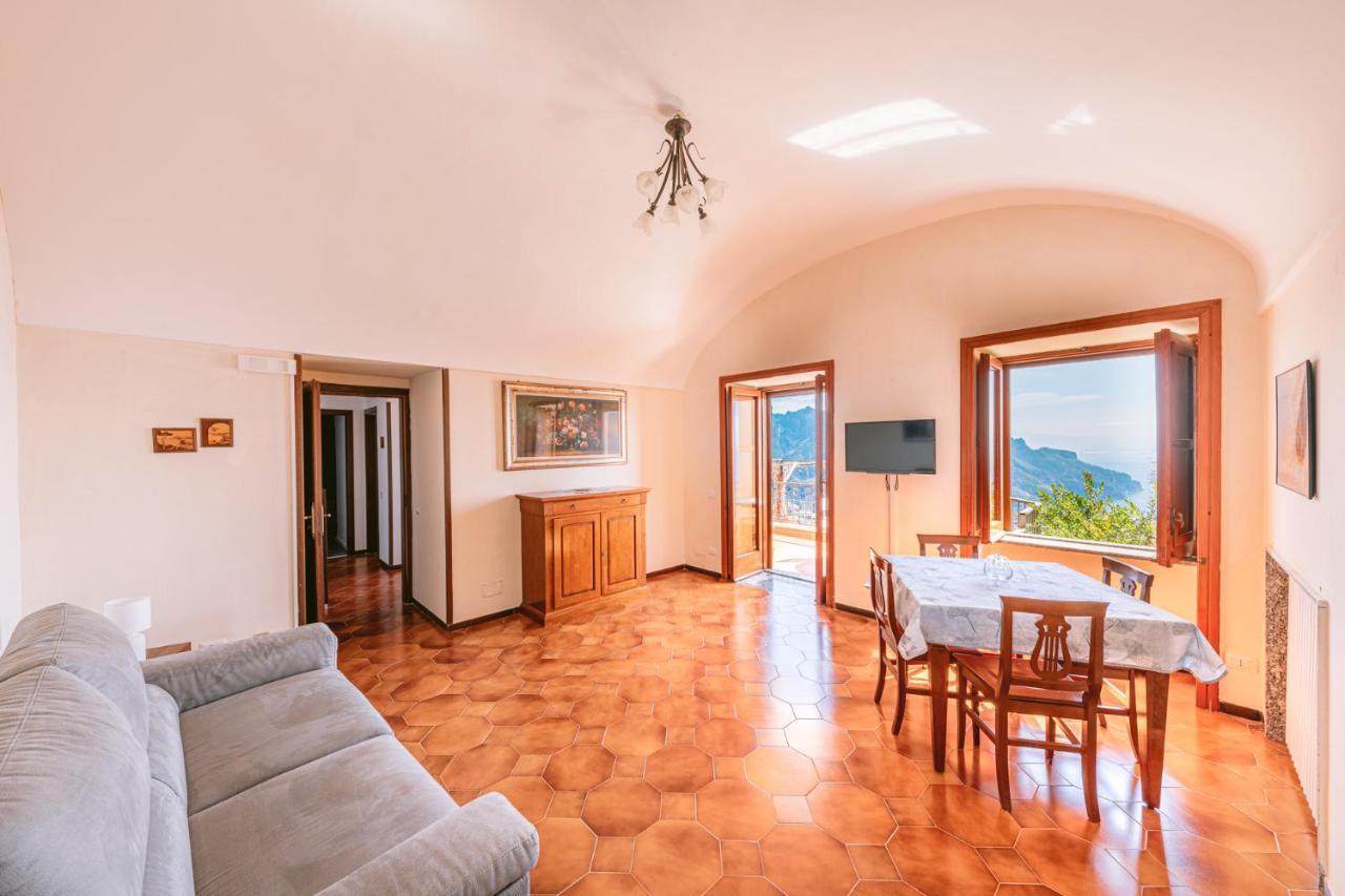 Appartamento Anna In Villa Laura Скала Екстер'єр фото